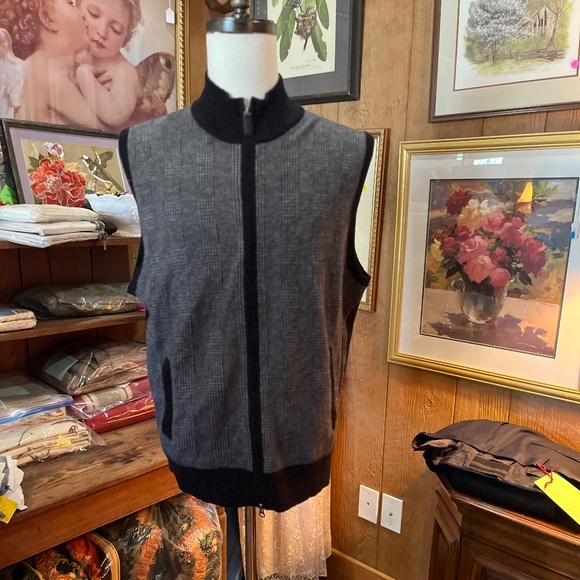 Daniel Cremieux Other - Cremieux vest black and grey tweed knit